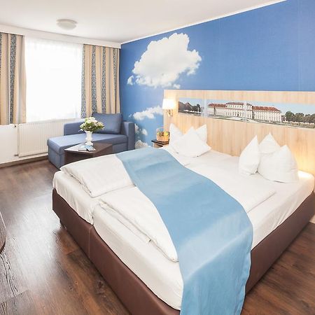Hotel Blauer Karpfen Oberschleißheim 외부 사진