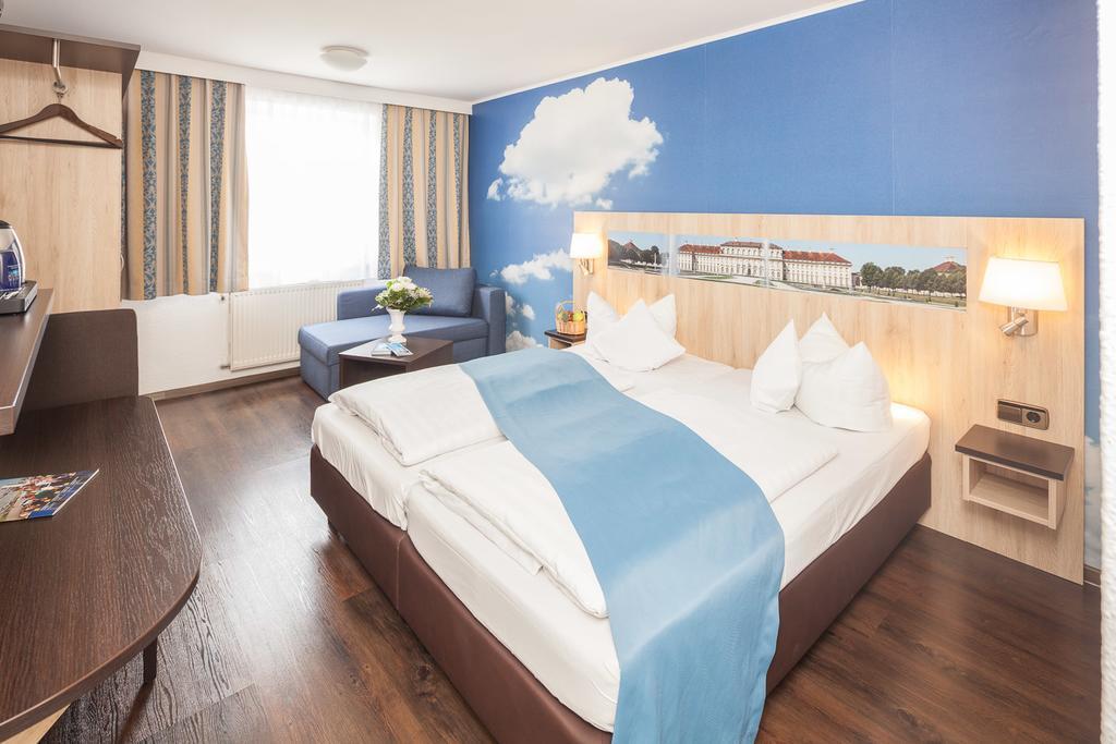 Hotel Blauer Karpfen Oberschleißheim 외부 사진