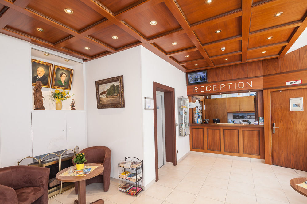 Hotel Blauer Karpfen Oberschleißheim 외부 사진