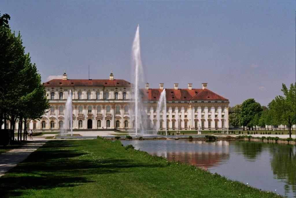 Hotel Blauer Karpfen Oberschleißheim 외부 사진