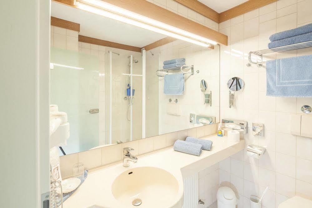 Hotel Blauer Karpfen Oberschleißheim 외부 사진